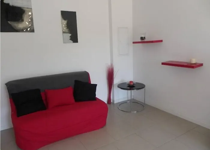 Appartement Au Coeur D'une Oliveraie *